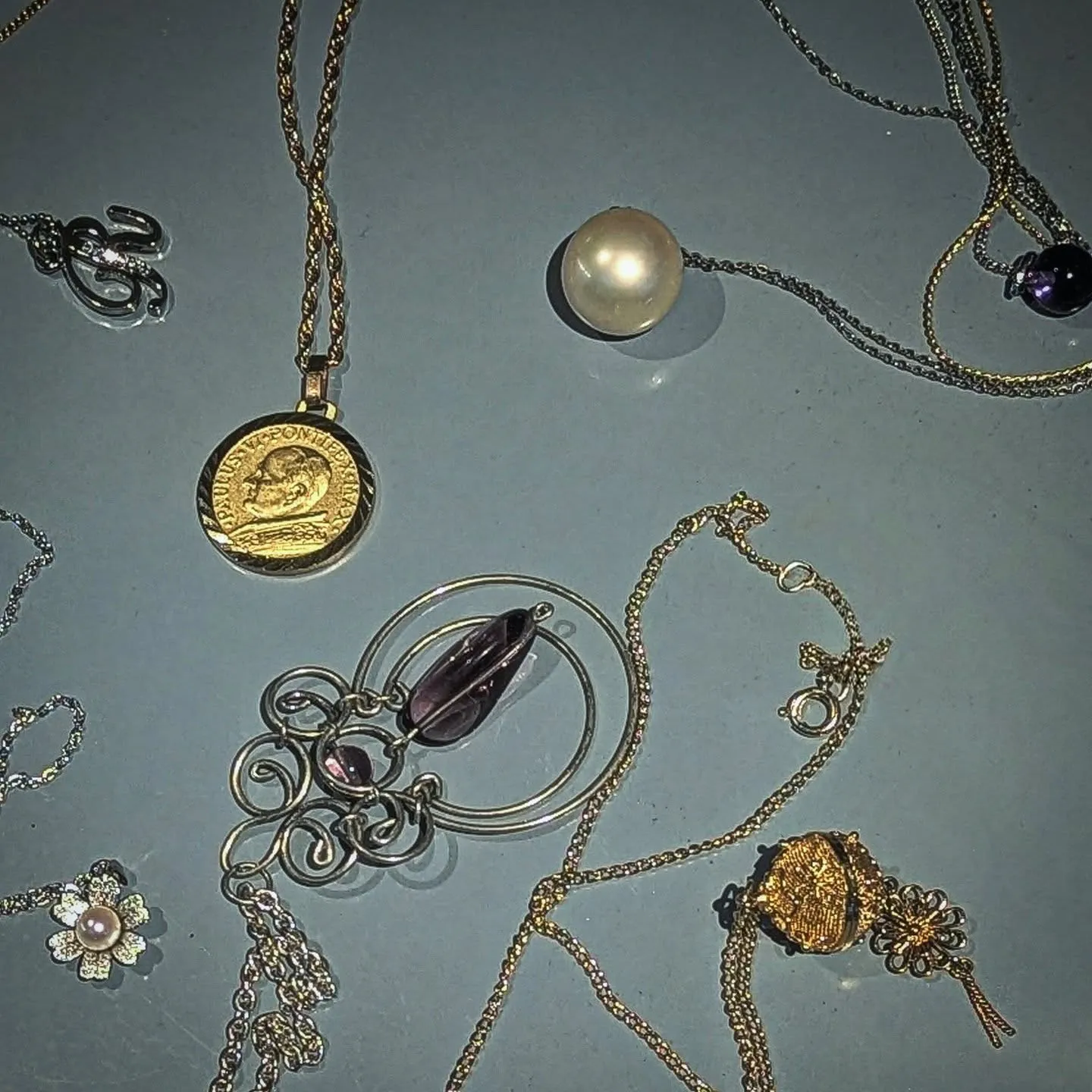 プチプラヴィンテージネックレス多数ございます