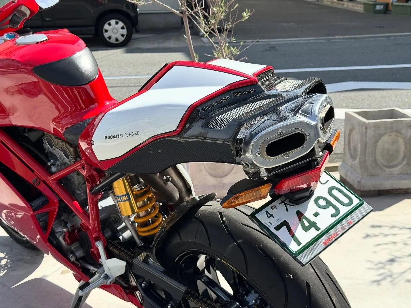 お世話になります。