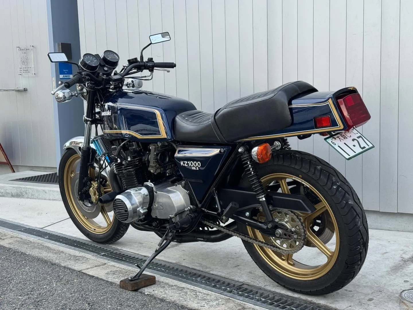 お世話になります。